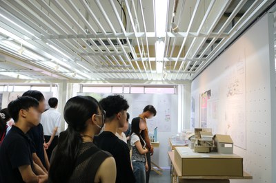 18_現役学生が設計演習で作った模型等を展示_9553.JPG